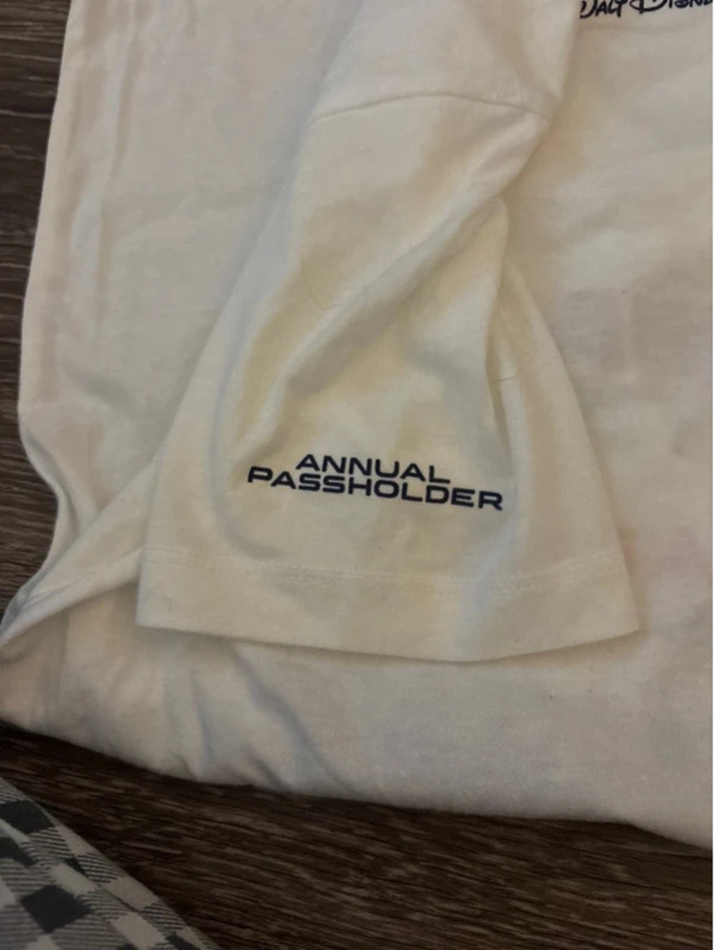 Women’s shirt